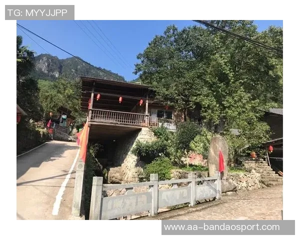 姆伯莫赞舍什科传球精彩海文与B费默契配合助力进球