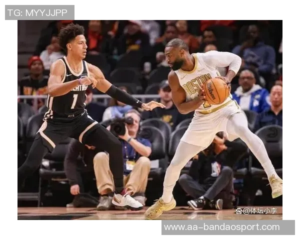 杰伦布朗半场表现低迷仅得7分罚球全中成唯一亮点