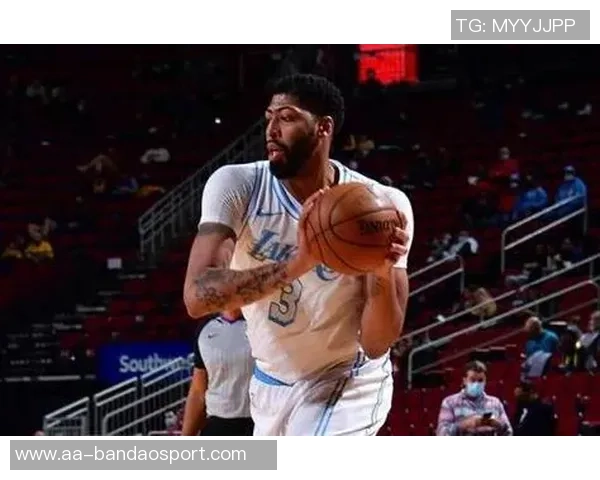 浓眉加盟独行侠首季表现惊艳16场达成300分150篮板成就创队史新纪录